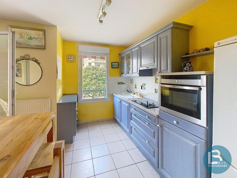 Appartement - 65 m² - 3 pièces