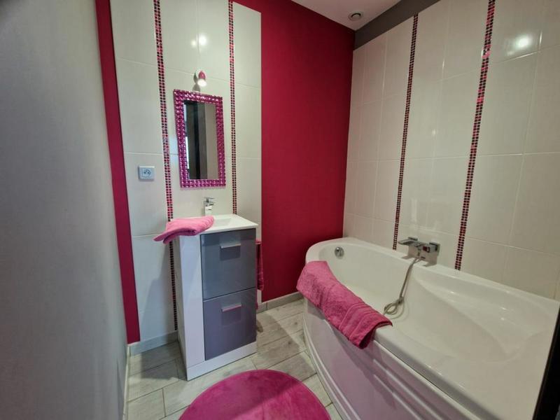 Demeure - 198 m² - 6 pièces