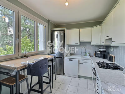 Appartement - 86 m² - 4 pièces