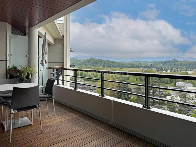 Appartement - 177 m² - 5 pièces