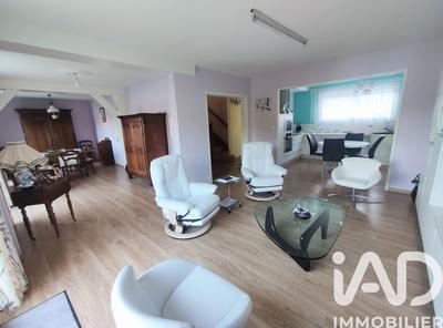 Maison - 122 m² - 4 pièces