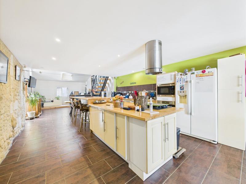 Maison - 162 m² - 5 pièces