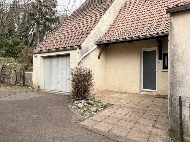 Maison traditionnelle - 112 m² - 6 pièces