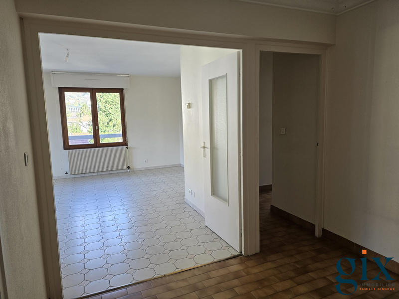 Appartement - 77 m² - 3 pièces