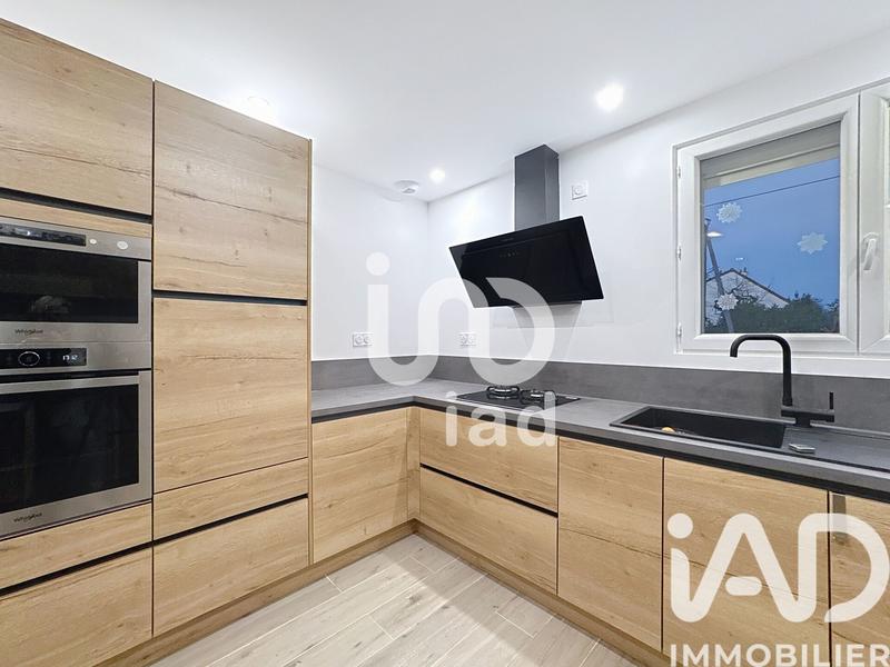 Maison - 95 m² - 5 pièces