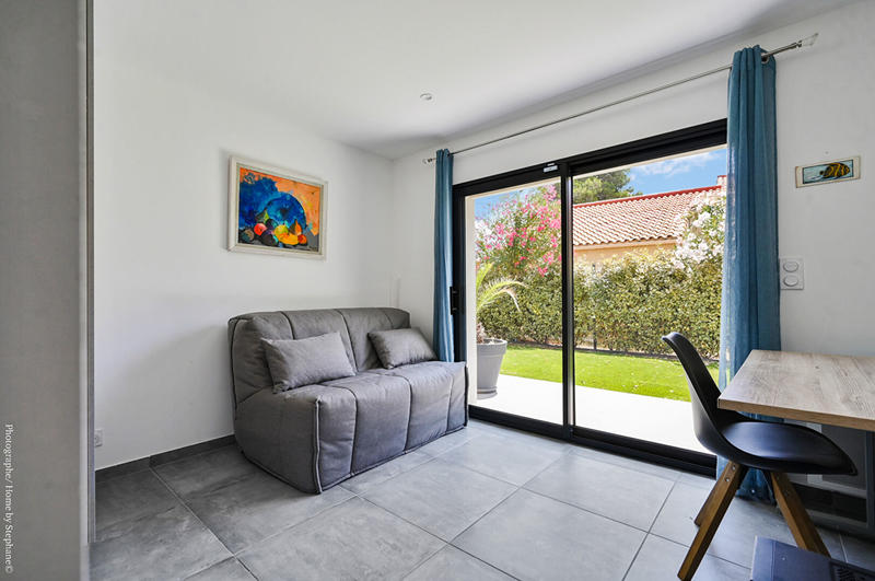 Maison - 220 m² - 6 pièces