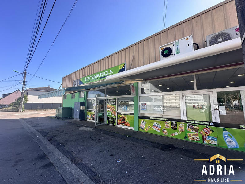 Fonds de commerce - 240 m²