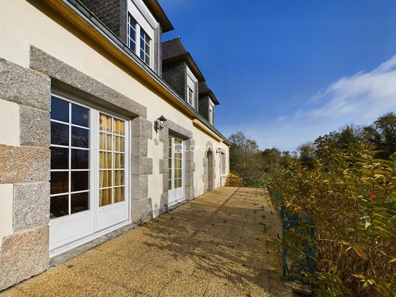 Maison - 153 m² - 7 pièces