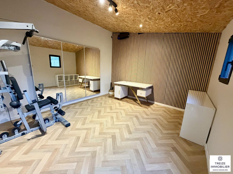 Villa - 181 m² - 5 pièces