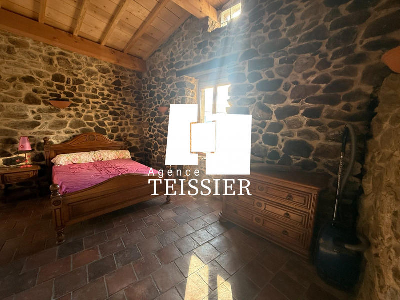 Maison - 97 m² - 4 pièces