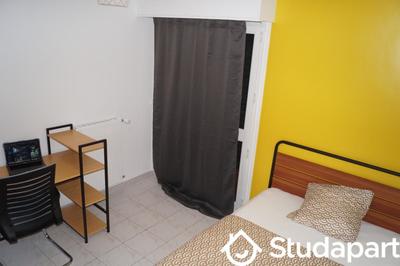 Chambre - 12 m² - 1 pièce