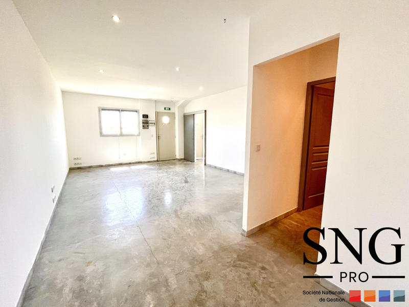 Bureau - 154 m² - 7 pièces