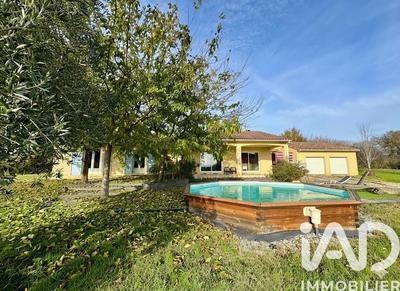 Maison - 146 m² - 5 pièces