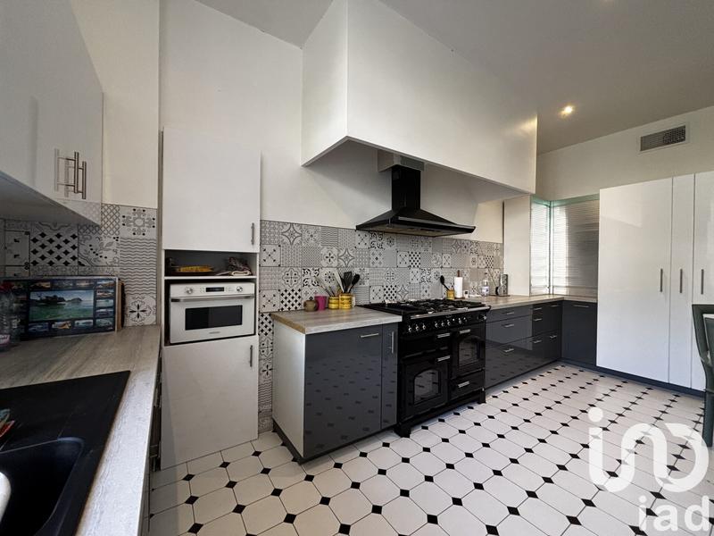 Appartement - 389 m² - 10 pièces