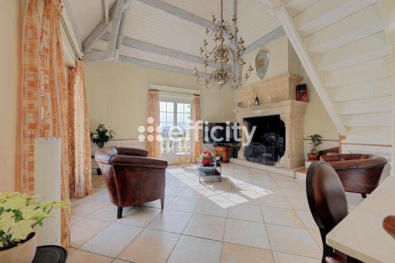 Pavillon - 222 m² - 8 pièces