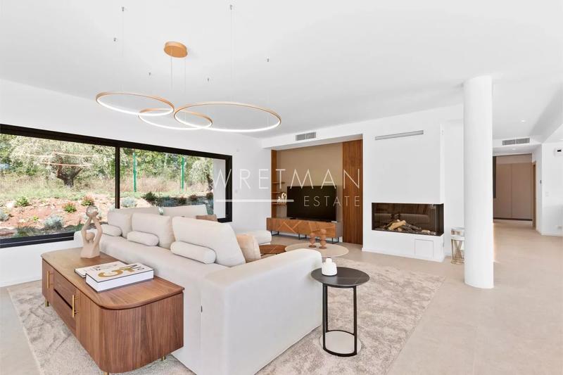 Villa - 240 m² - 5 pièces