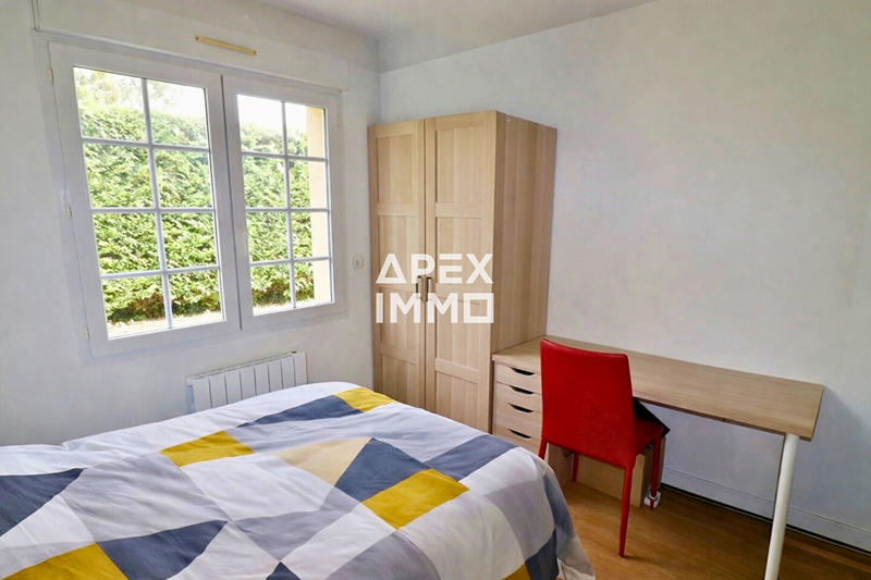 Maison - 93 m² - 4 pièces