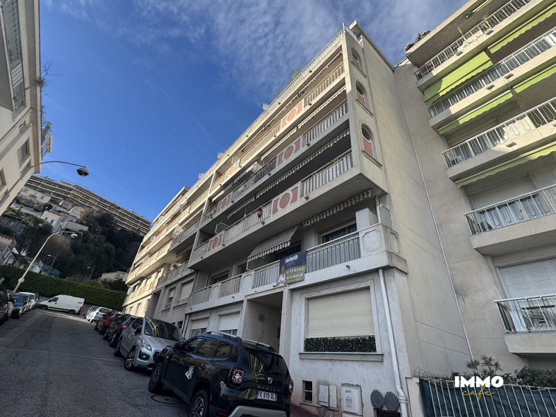 Appartement - 75 m² - 3 pièces