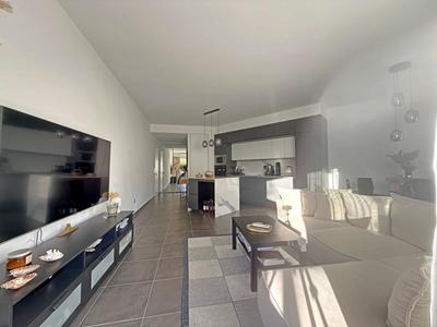 Appartement - 80 m² - 3 pièces