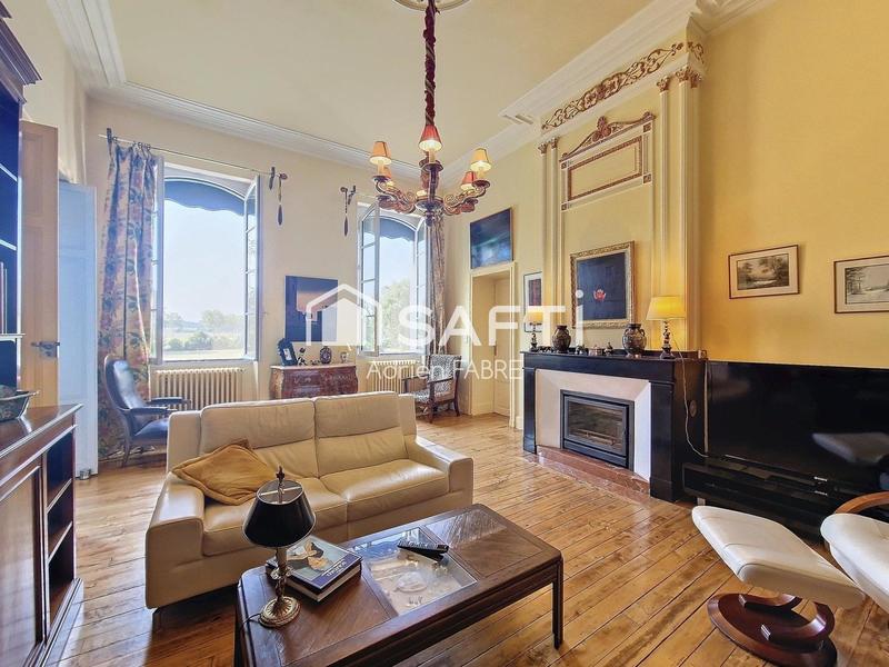 Château - 448 m² - 12 pièces