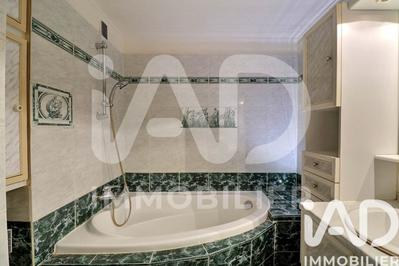 Appartement - 70 m² - 4 pièces