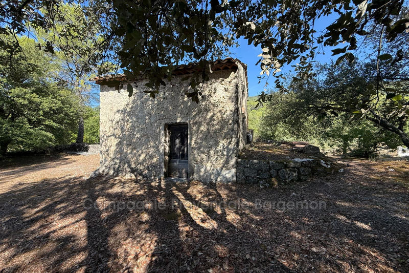 Maison - 260 m² - 9 pièces