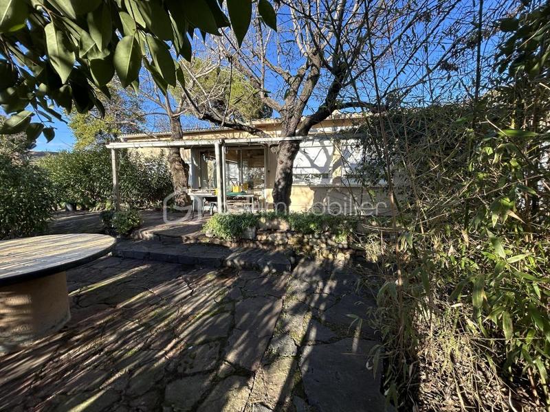 Maison traditionnelle - 160 m² - 7 pièces