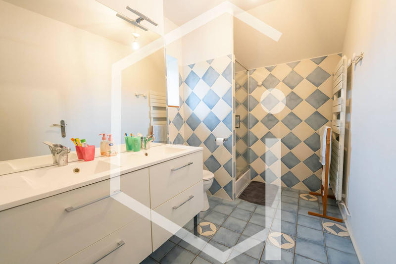 Ferme - 248 m² - 9 pièces