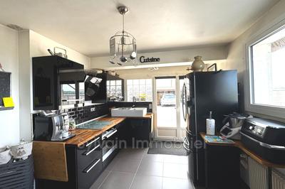 Maison - 182 m² - 6 pièces