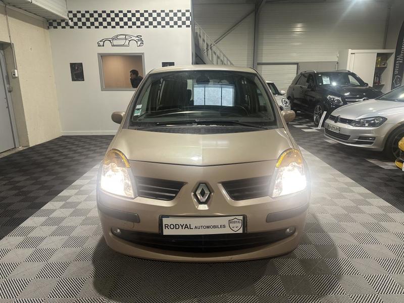 Renault Modus 1.5 dCi 82 cv
