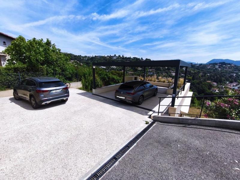 Maison - 180 m² - 5 pièces