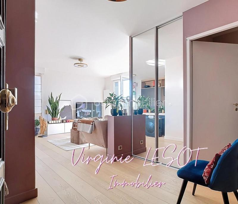 Appartement - 85 m² - 4 pièces