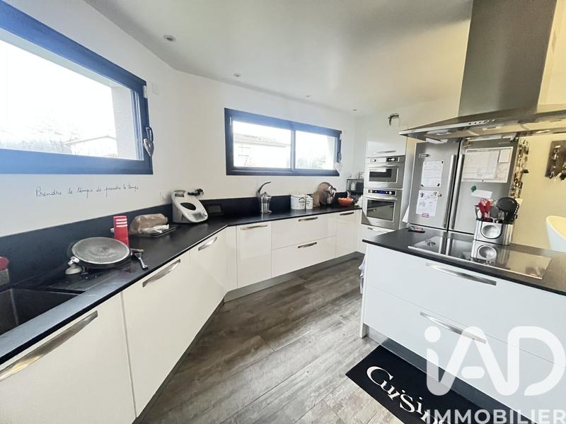 Maison - 187 m² - 7 pièces