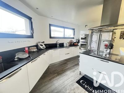 Maison - 187 m² - 7 pièces