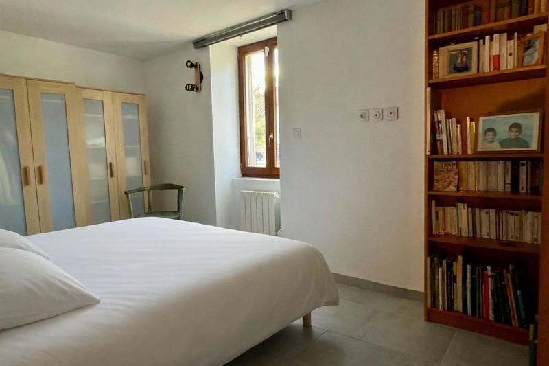 Appartement - 97 m² - 4 pièces