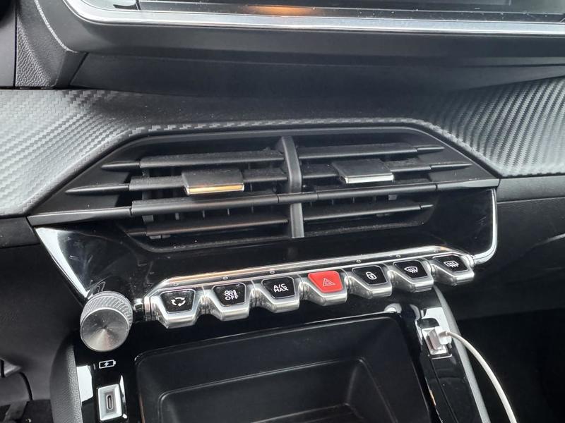 Peugeot 208 affaire BlueHDi 100ch Carplay et Android Auto Tva Recupérable