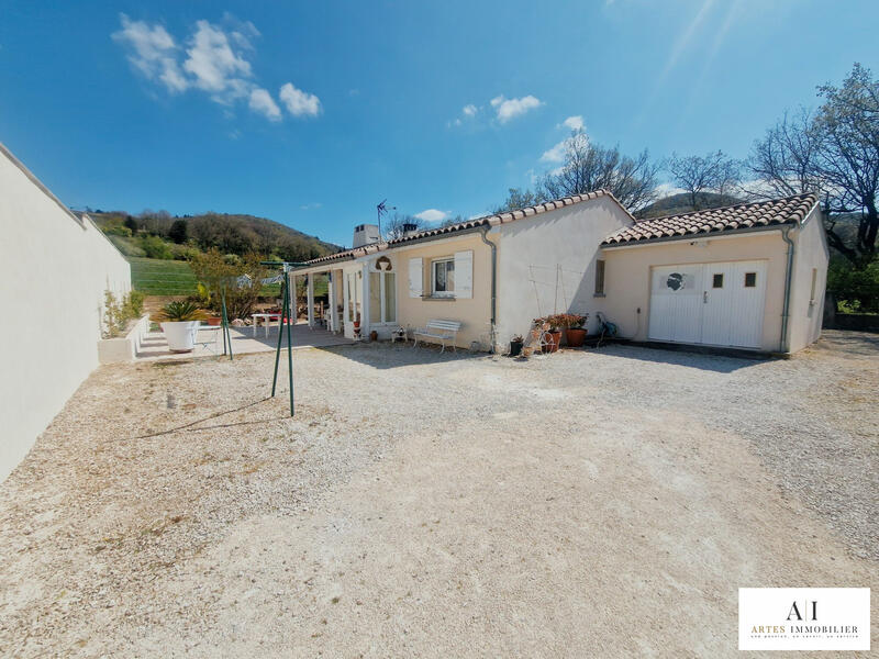 Villa - 94 m² - 5 pièces