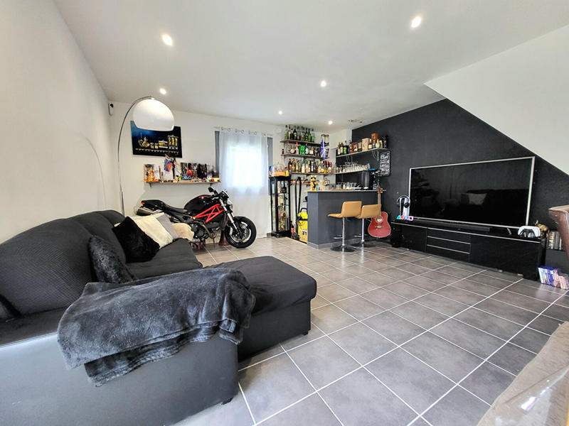 Maison - 127 m² - 6 pièces