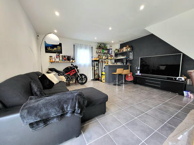 Maison - 127 m² - 6 pièces