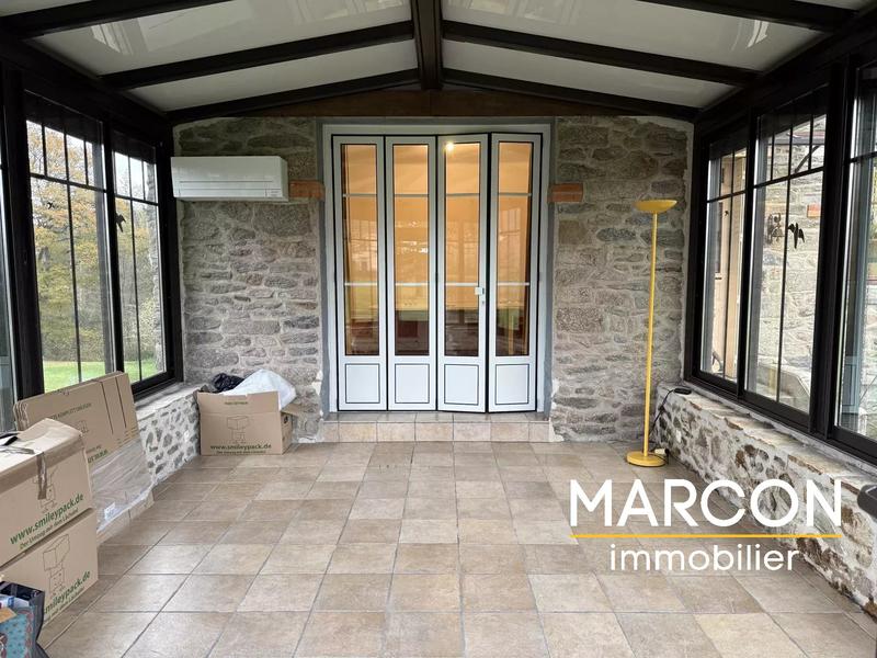 Maison - 138 m² - 9 pièces