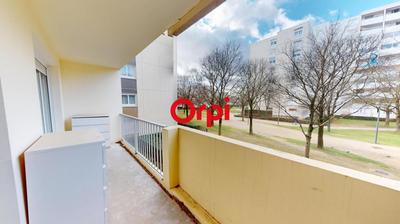 Appartement - 85 m² - 5 pièces