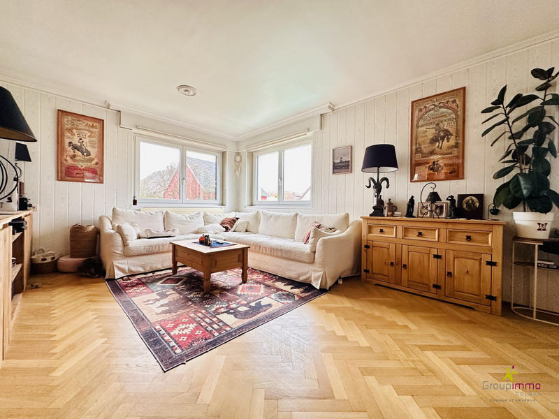 Maison - 198 m² - 7 pièces