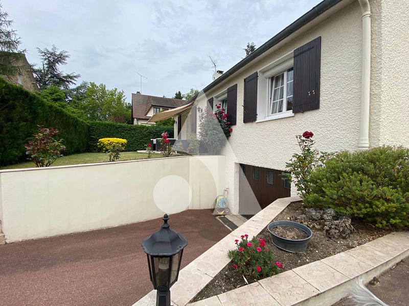 Maison - 94 m² - 5 pièces