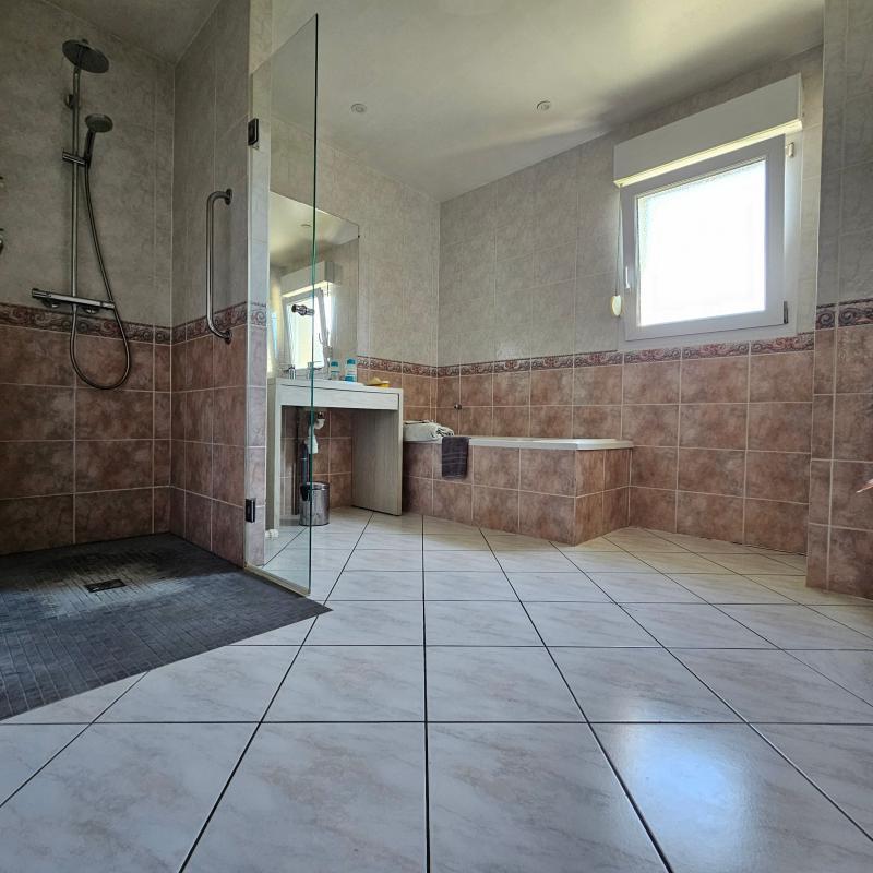 Maison - 172 m² - 6 pièces