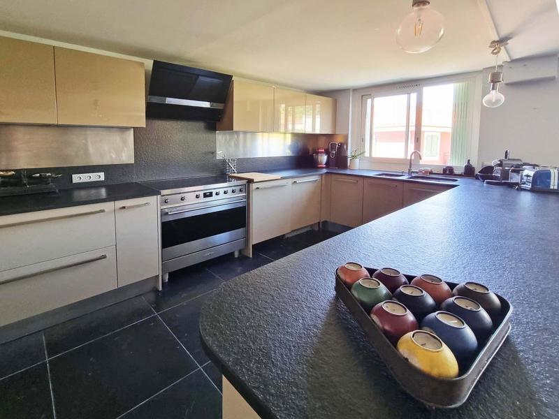 Appartement - 115 m² - 4 pièces