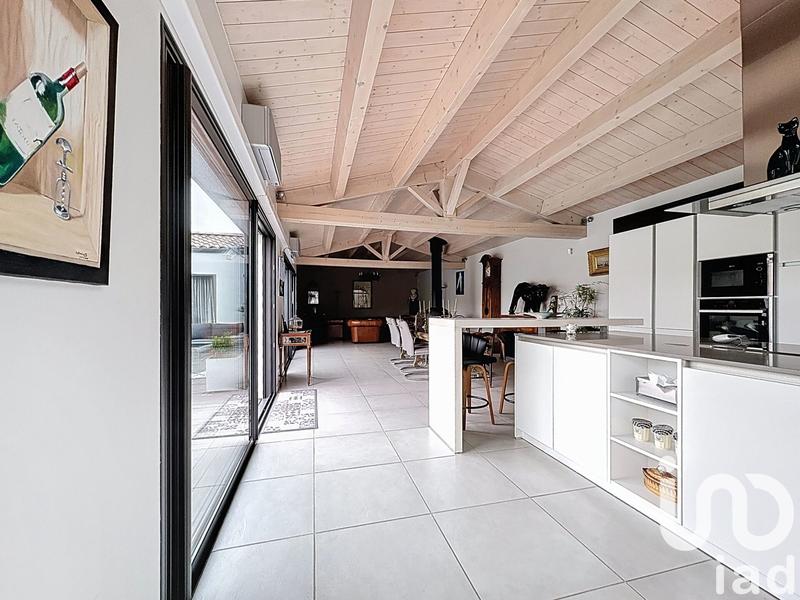 Maison de maîtres - 222 m² - 9 pièces