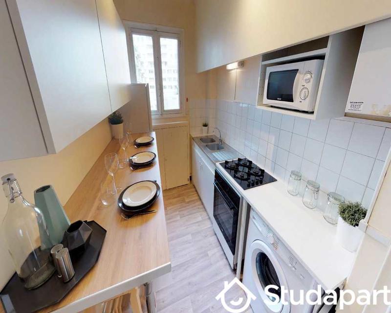 Chambre - 60 m² - 1 pièce