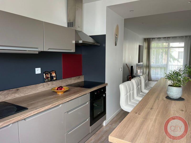 Appartement - 89 m² - 5 pièces