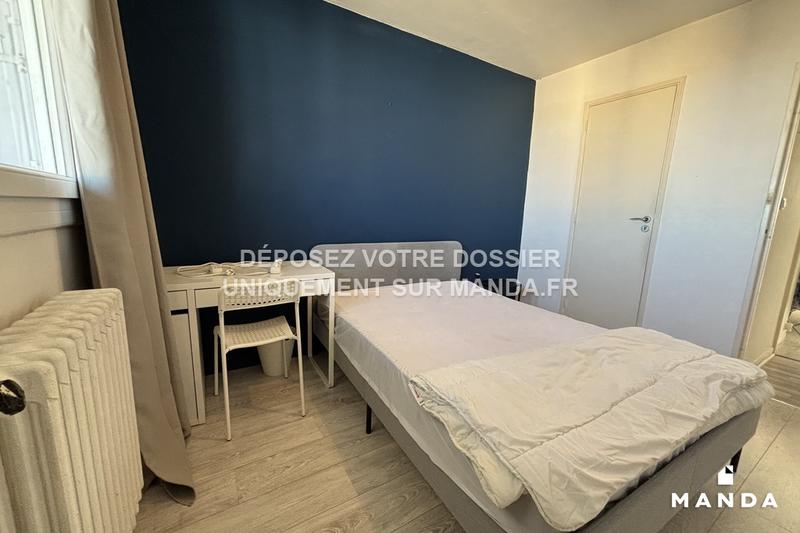 Chambre - 9 m² - 4 pièces