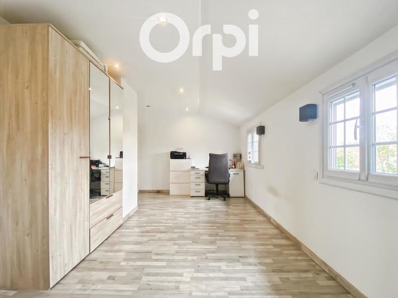 Maison - 137 m² - 7 pièces